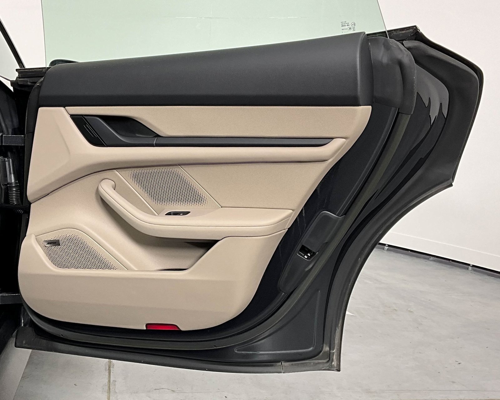 Certified 2024 Porsche Taycan image 23