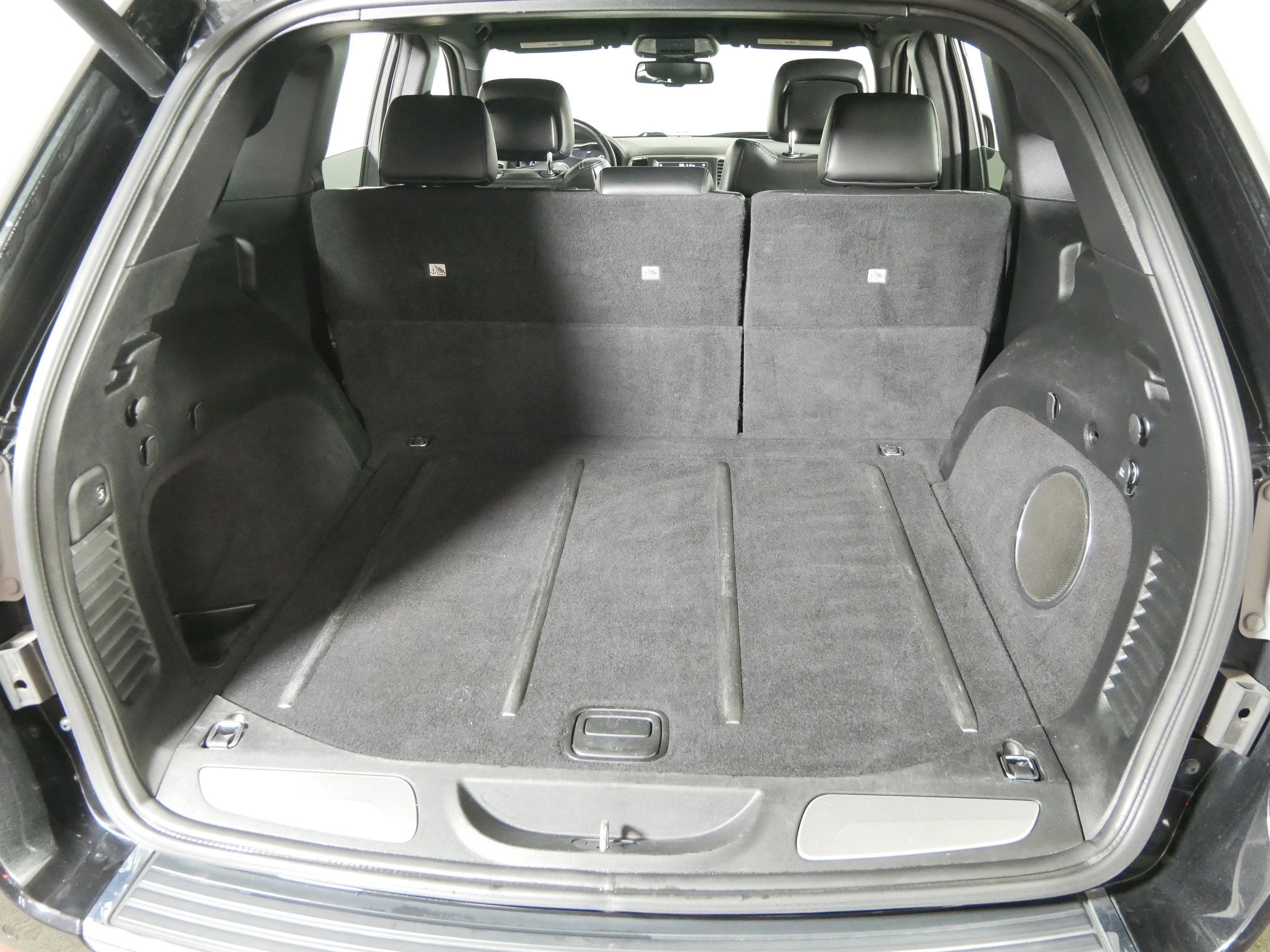 Used 2014 Jeep Grand Cherokee Limited image 18