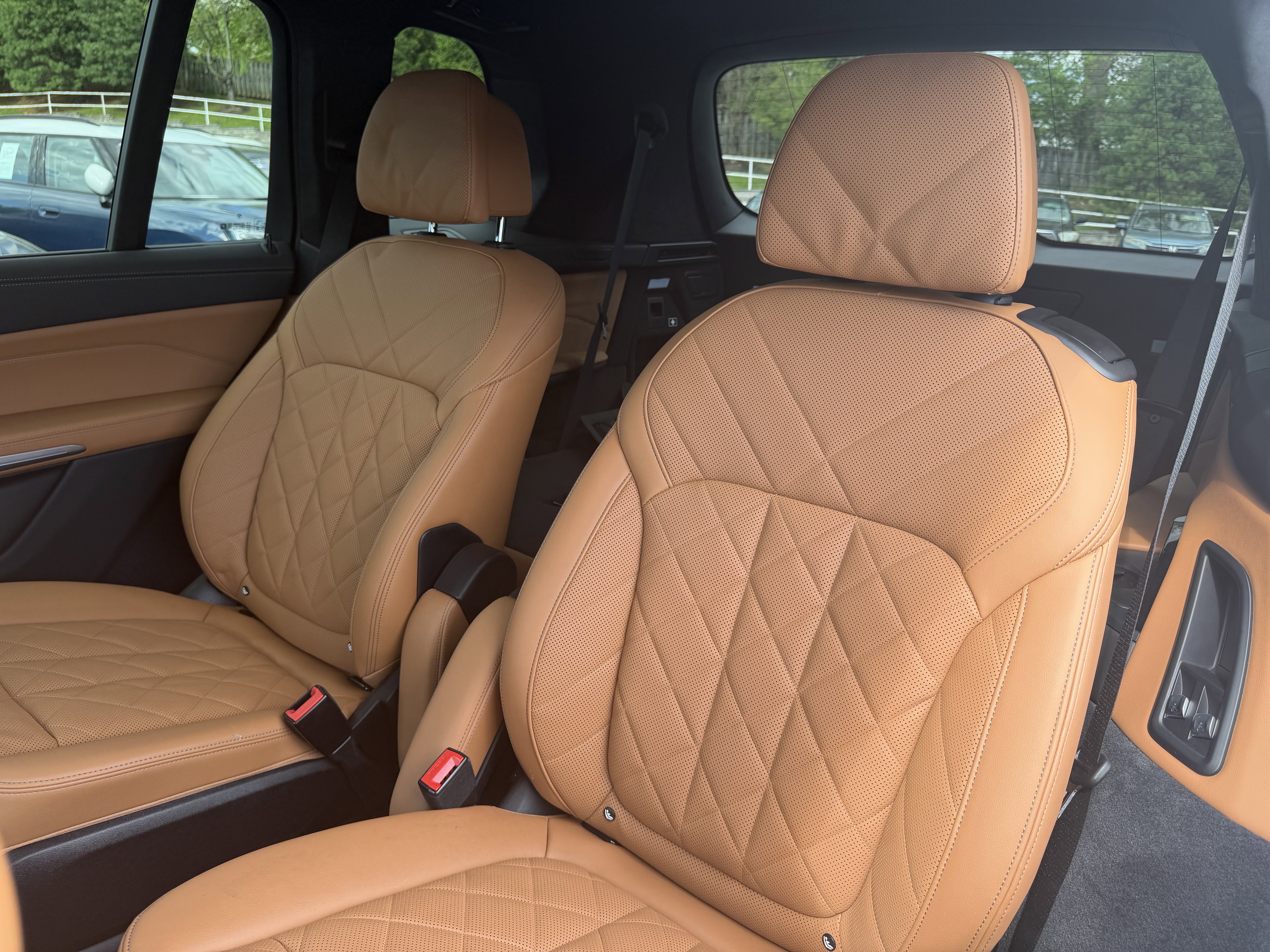 Certified 2024 BMW X7 xDrive40i w/ Executive Package image 19