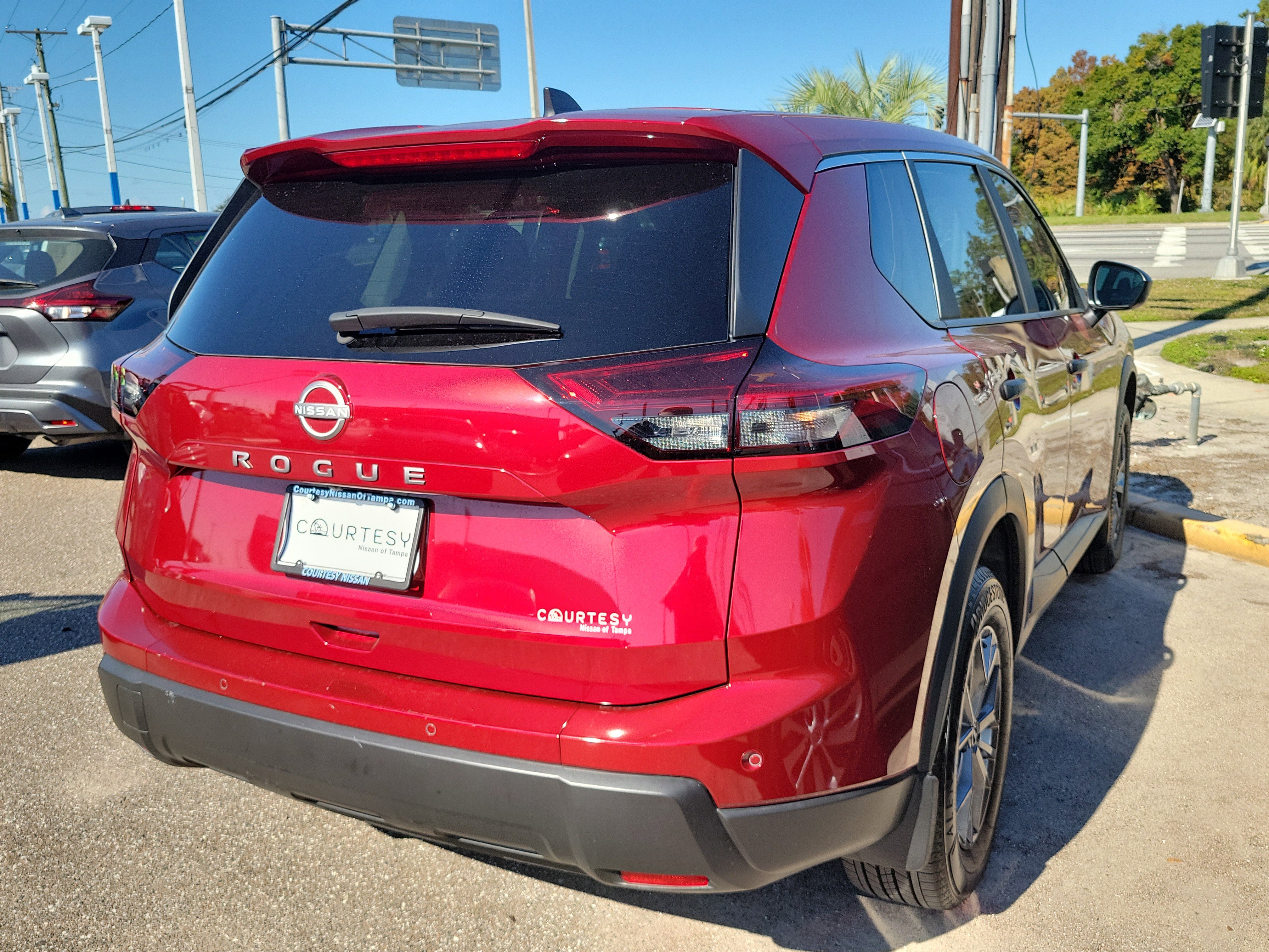 Certified 2025 Nissan Rogue S image 5
