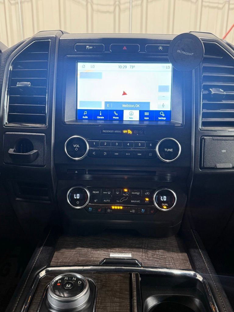 Used 2018 Ford Expedition Max Limited RWD image 15