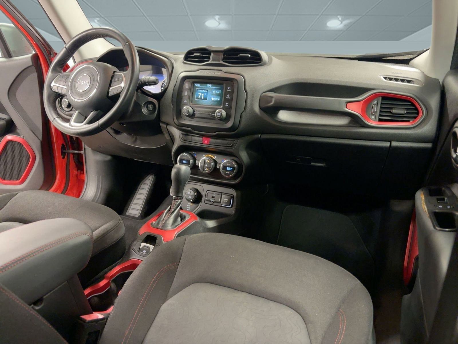 Used 2015 Jeep Renegade Trailhawk w/ Popular Equipment Group image 29