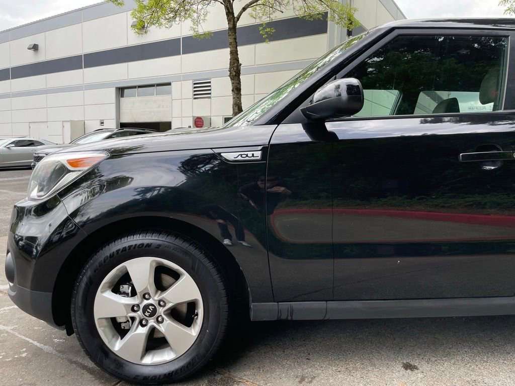 Used 2017 Kia Soul FWD image 7