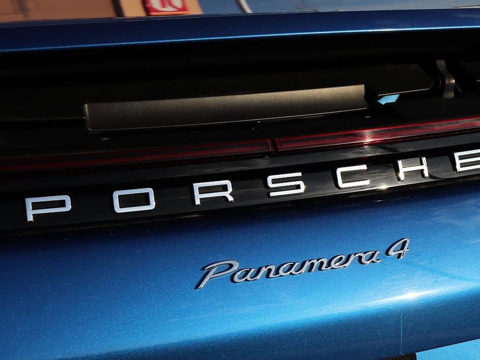 Used 2017 Porsche Panamera 4 image 12