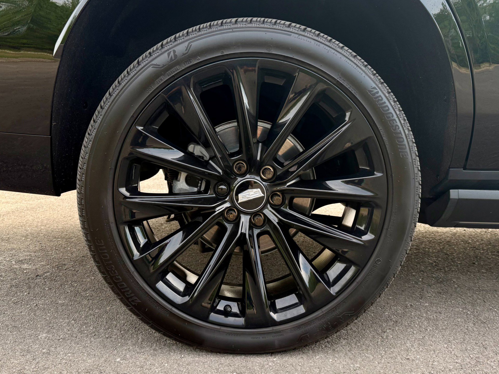 Used 2025 Cadillac Escalade Sport Platinum w/ LPO, ONYX Package image 14