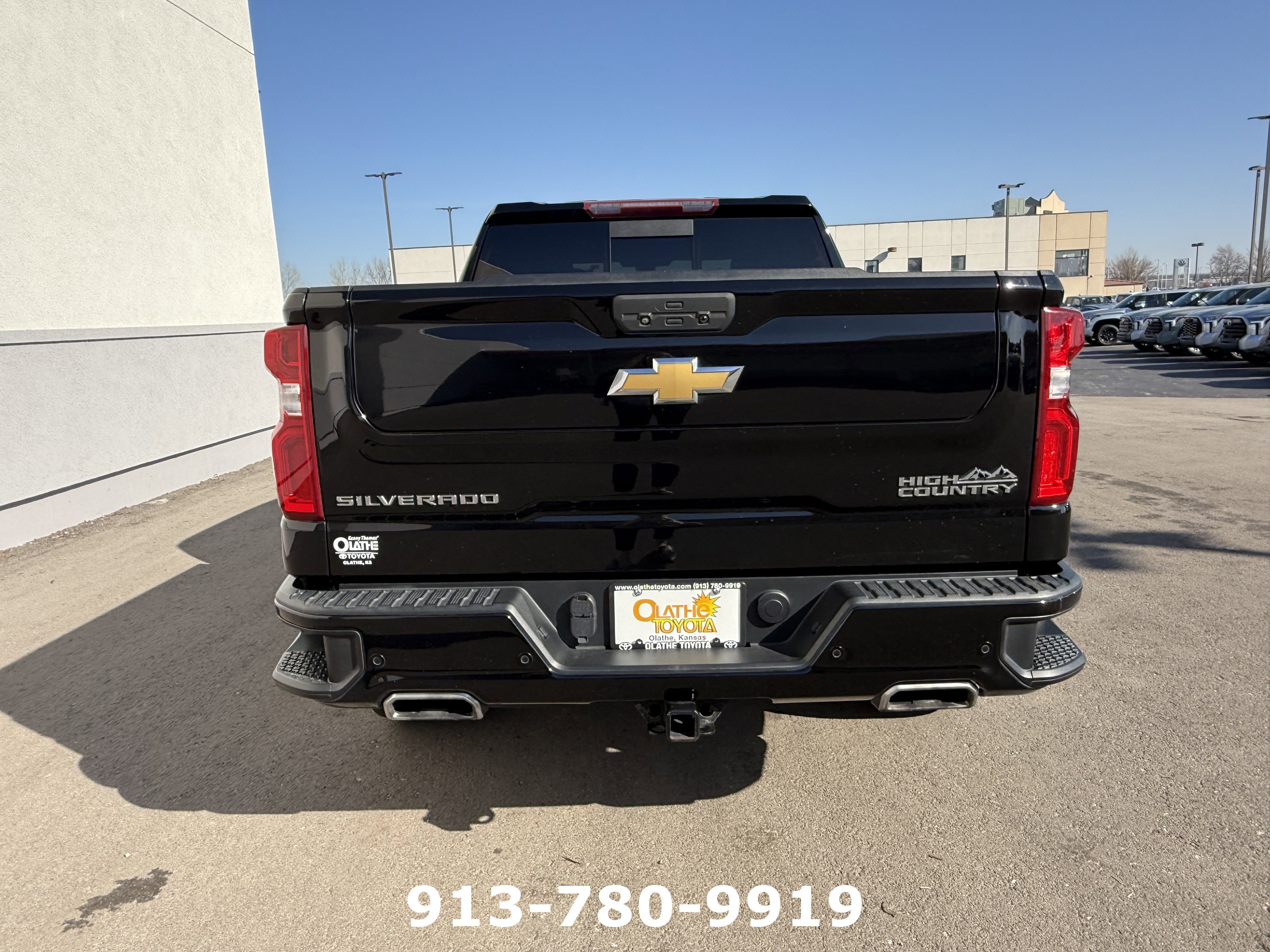 Used 2022 Chevrolet Silverado 1500 High Country image 4
