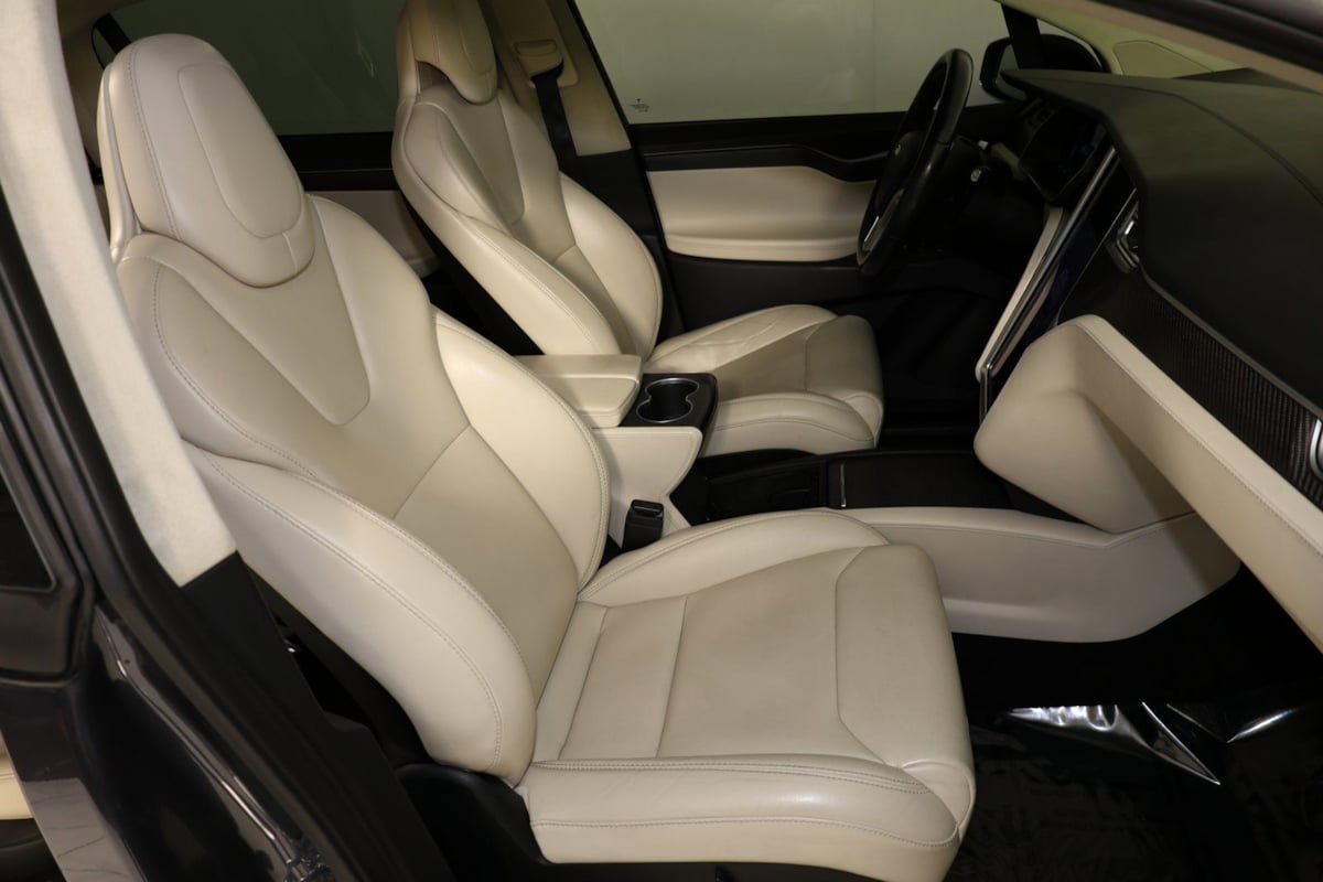 Used 2017 Tesla Model X 75D image 26