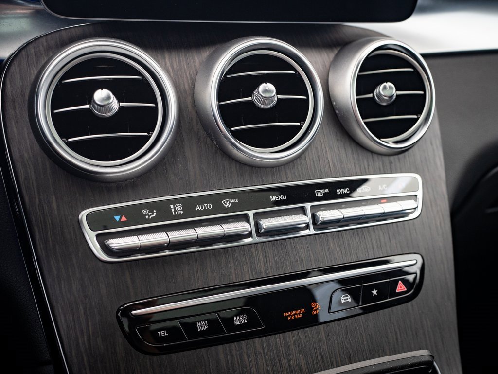 Certified 2022 Mercedes-Benz GLC 300 4MATIC image 33