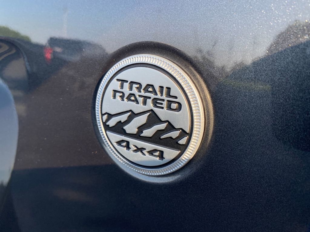 Used 2021 Jeep Wrangler Unlimited Sahara w/ Uconnect 4C Nav & Sound Group image 32