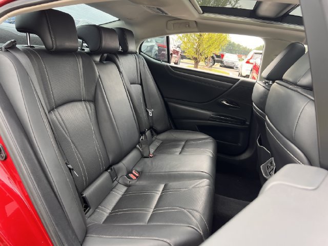 Used 2024 Lexus ES 350 w/ Technology Package FWD image 29