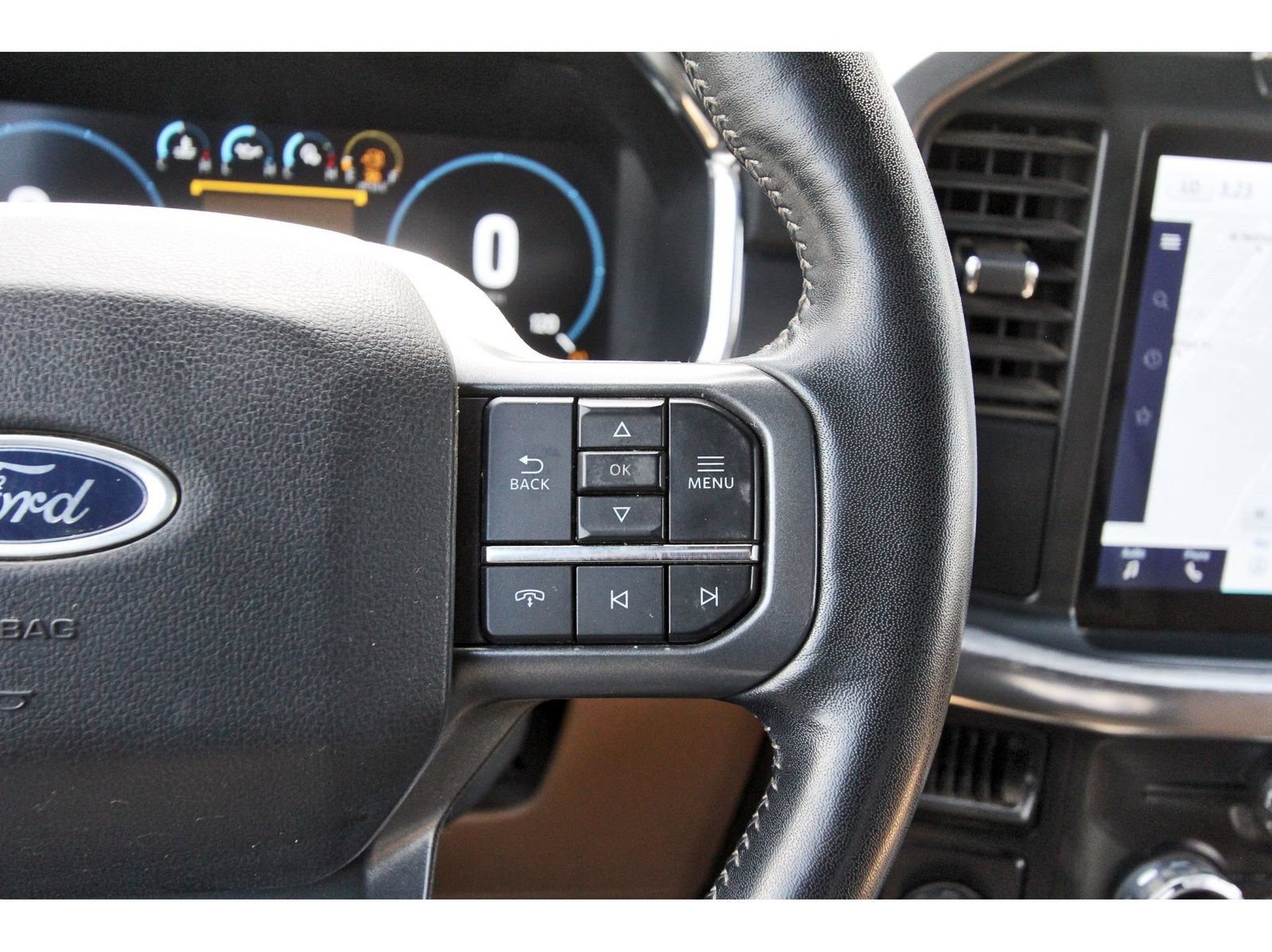 Used 2023 Ford F150 Lariat RWD image 21