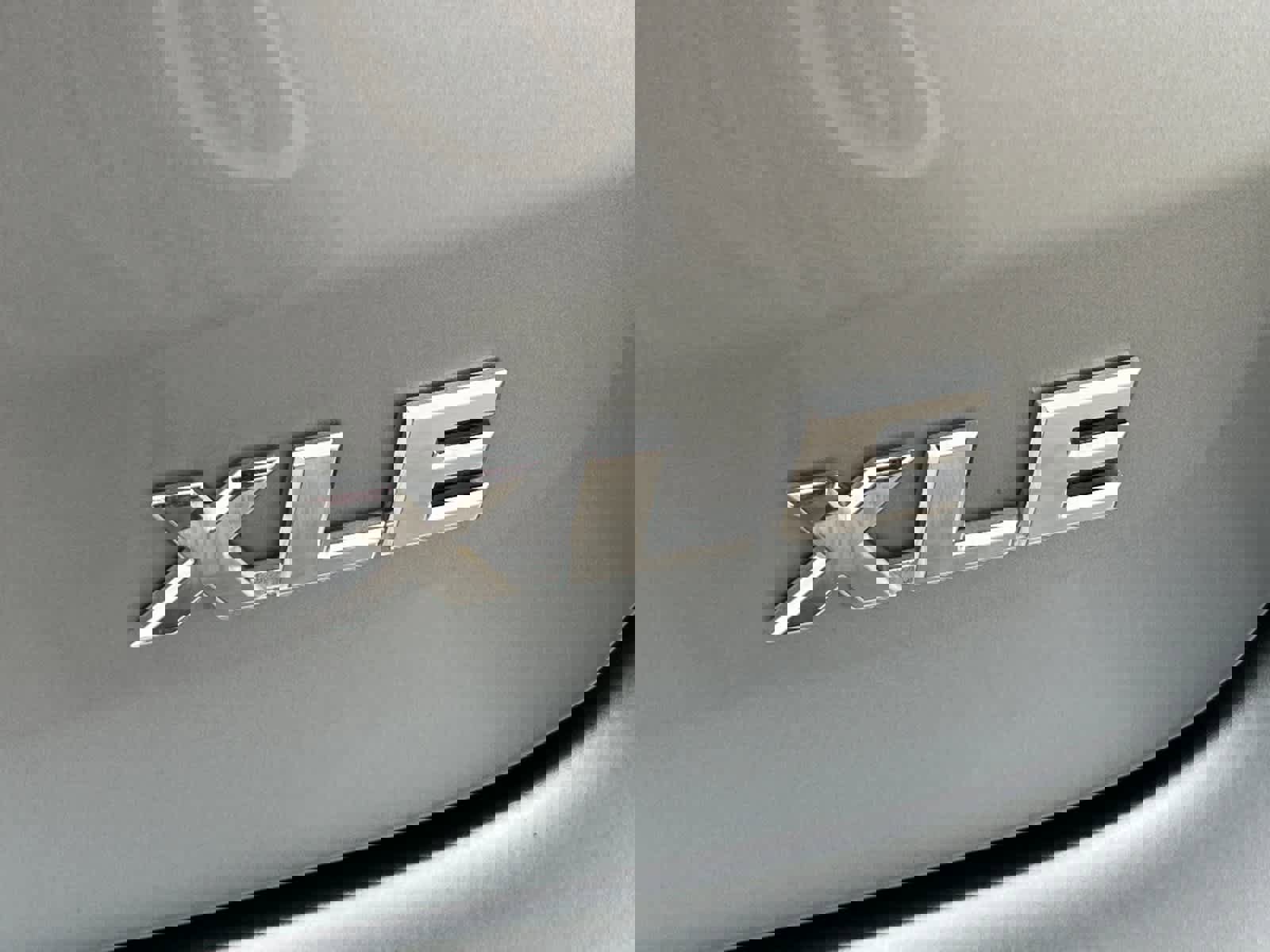 Used 2019 Toyota Highlander XLE image 28