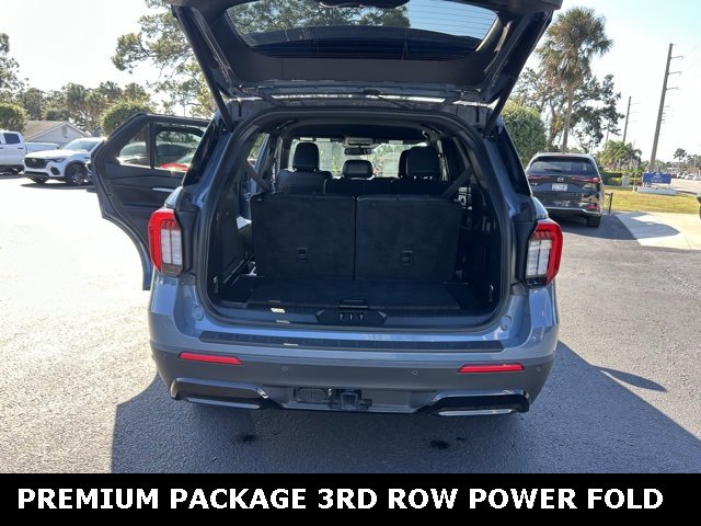 Used 2025 Ford Explorer ST-Line w/ Premium Package image 17