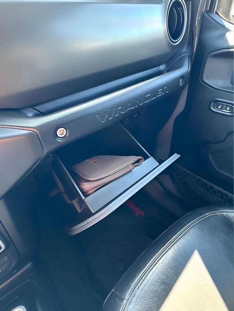 Used 2018 Jeep Wrangler Unlimited Sport S AWD/4WD image 29