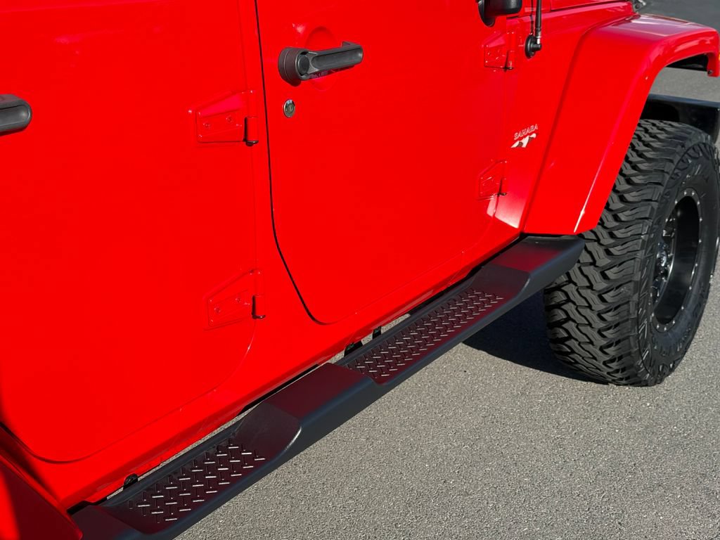 Used 2018 Jeep Wrangler Unlimited Sahara w/ Max Tow Package AWD/4WD image 15