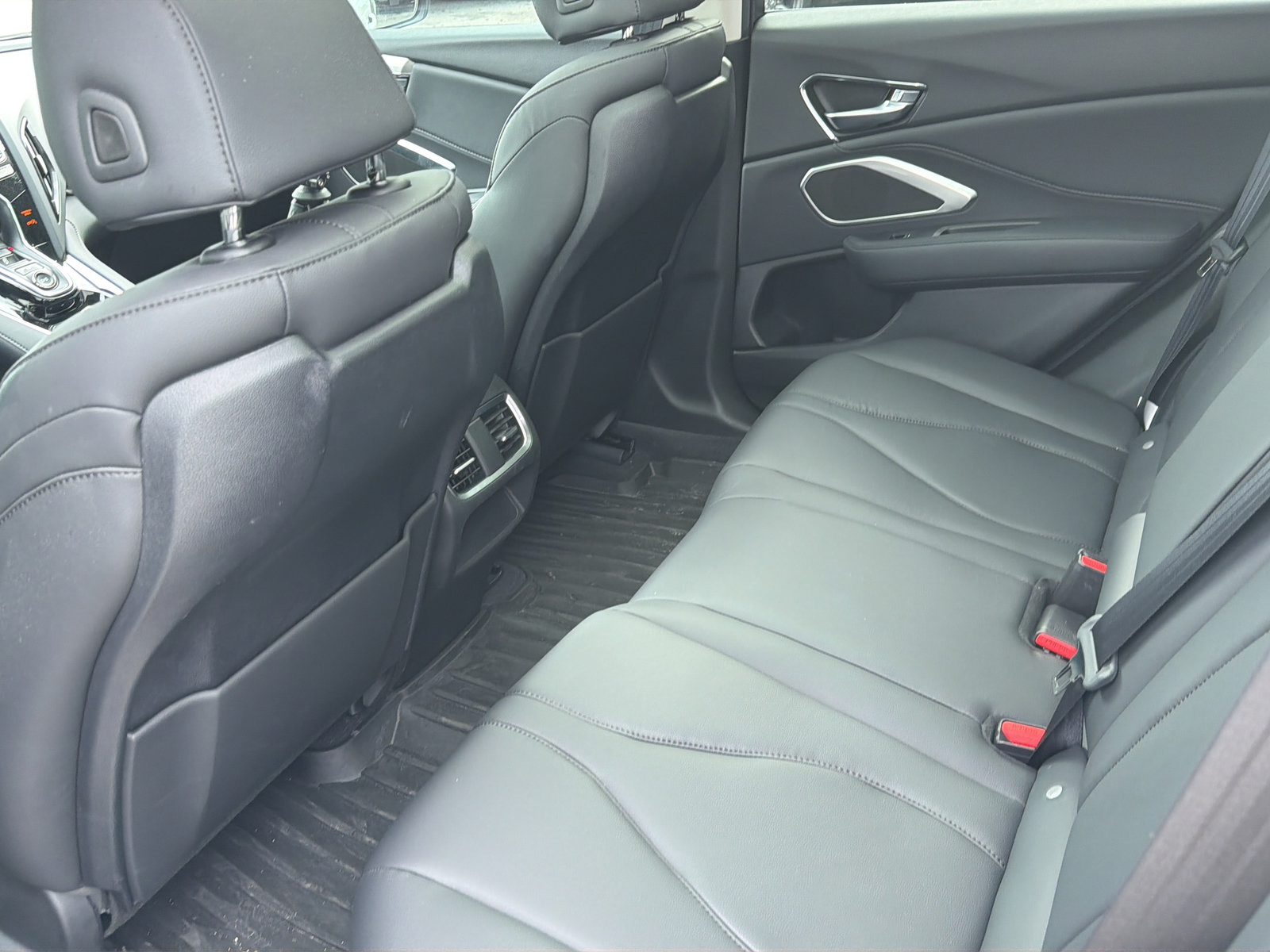 Used 2024 Acura RDX SH-AWD image 39