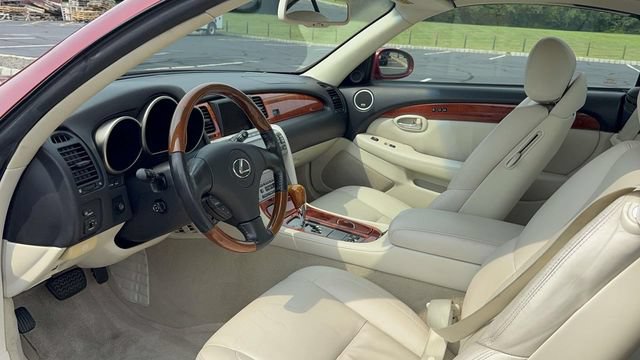 Used 2006 Lexus SC 430 Convertible RWD image 37