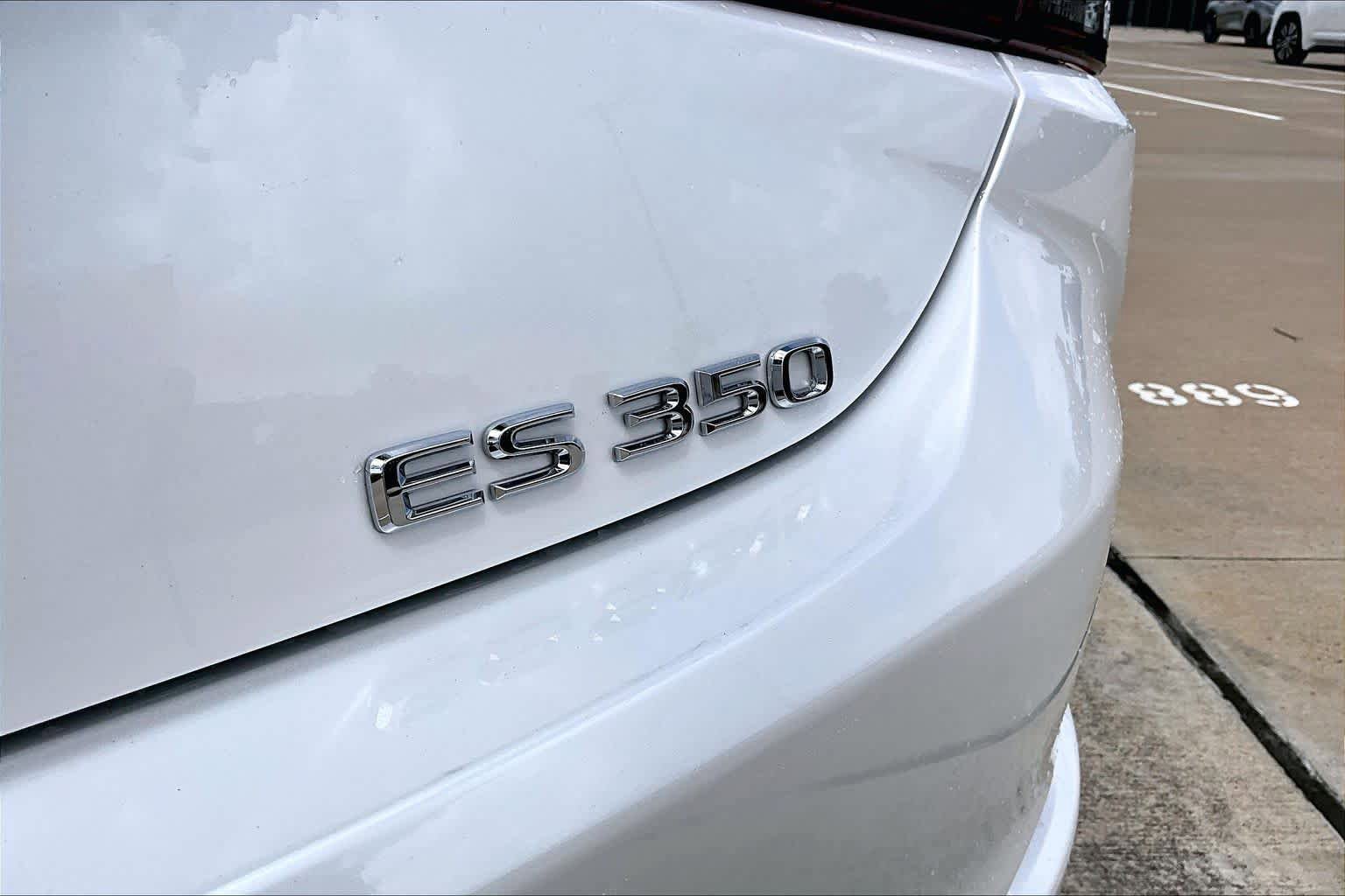 Used 2025 Lexus ES 350 w/ Premium Package image 10