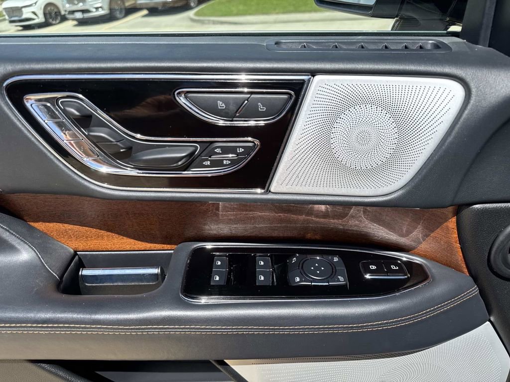 Certified 2023 Lincoln Navigator Black Label image 22