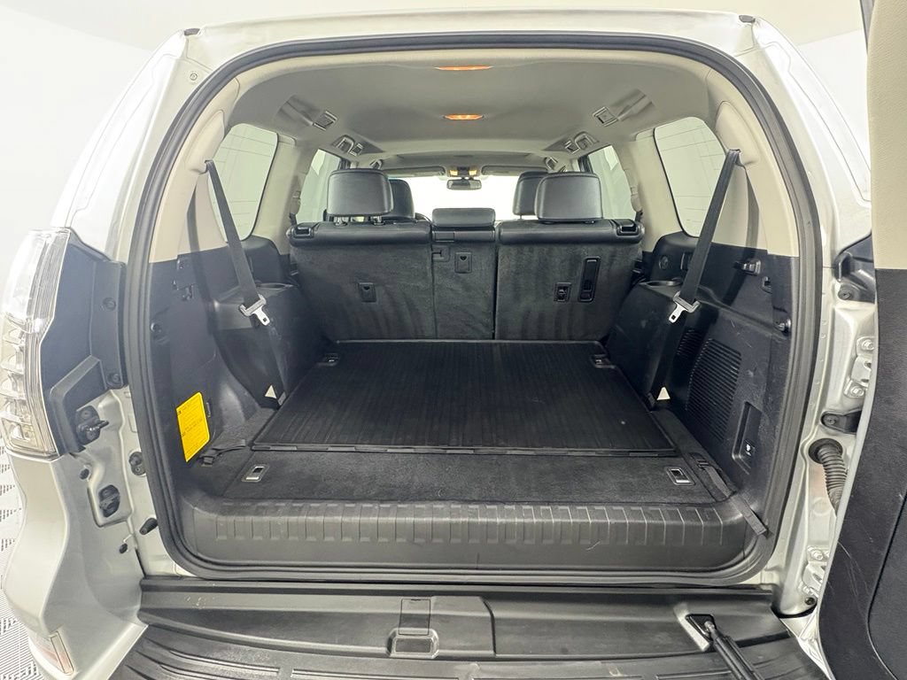 Used 2018 Lexus GX 460 Premium w/ Premium Package AWD/4WD image 11