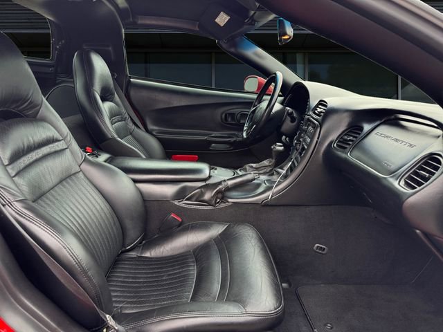 Used 2003 Chevrolet Corvette Coupe RWD image 15
