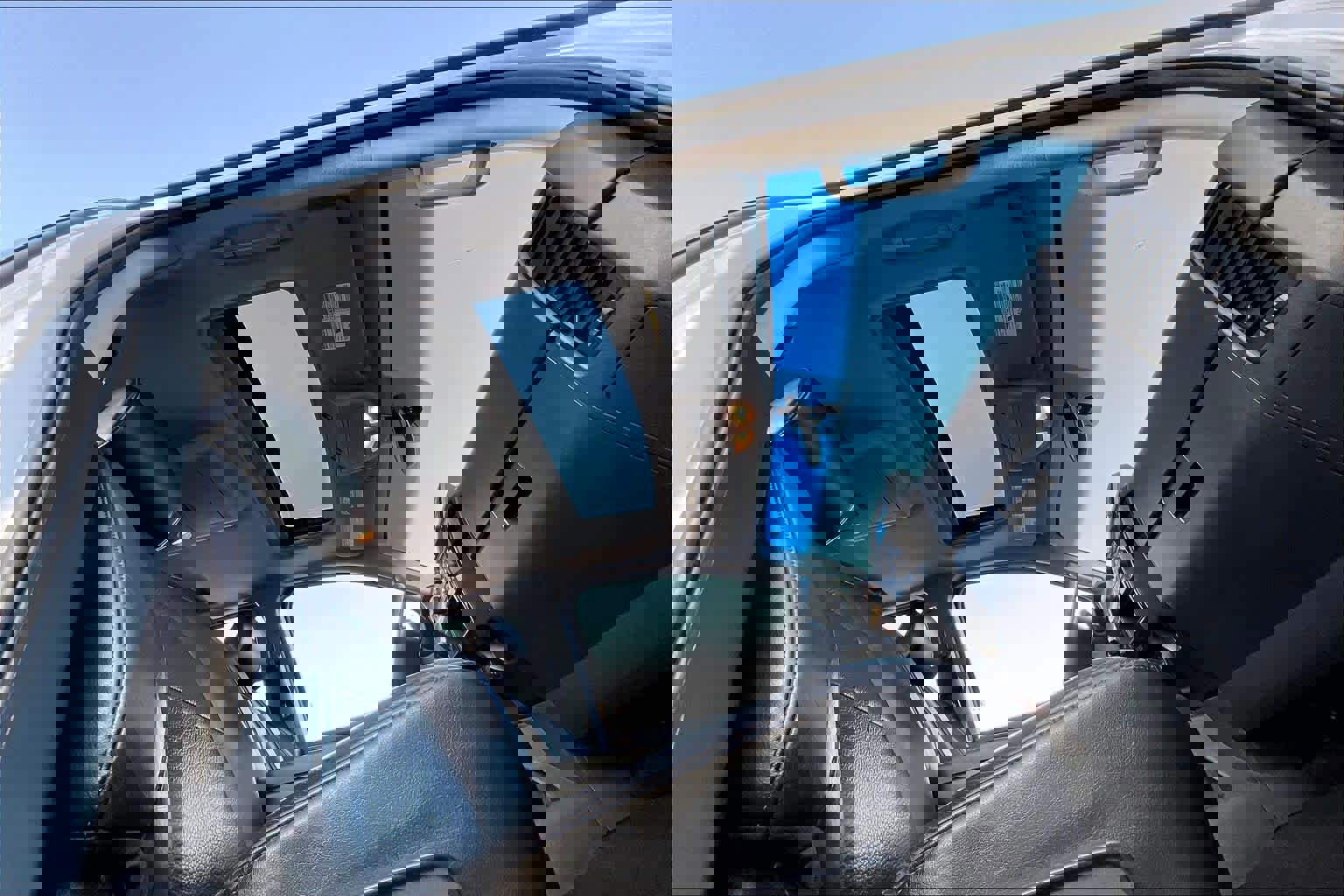 Used 2015 Nissan Titan SL w/ SL Moonroof Package image 14