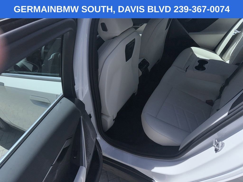 Certified 2024 BMW 530i w/ Premium Package RWD image 34