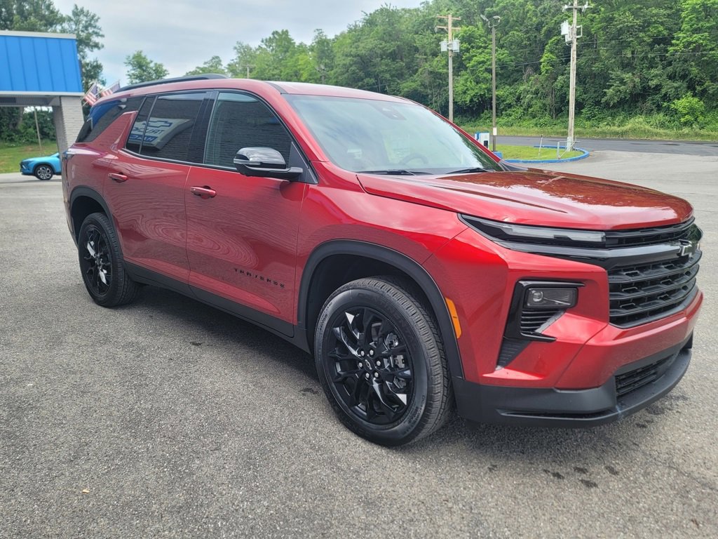 New 2025 Chevrolet Traverse LT w/ Midnight/Sport Edition image 5