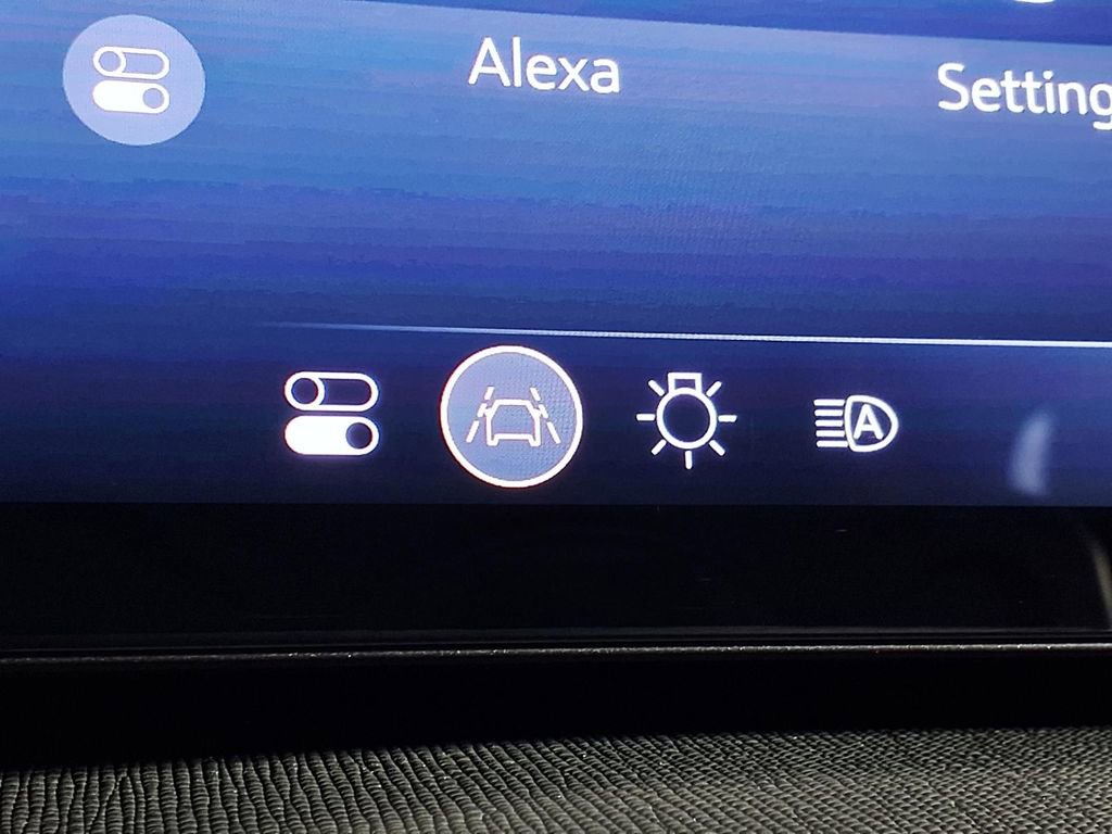 Used 2025 Buick Enclave Sport Touring w/ Super Cruise Package image 21