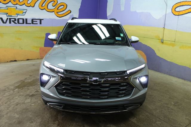 Used 2025 Chevrolet TrailBlazer ACTIV w/ Convenience Package image 3
