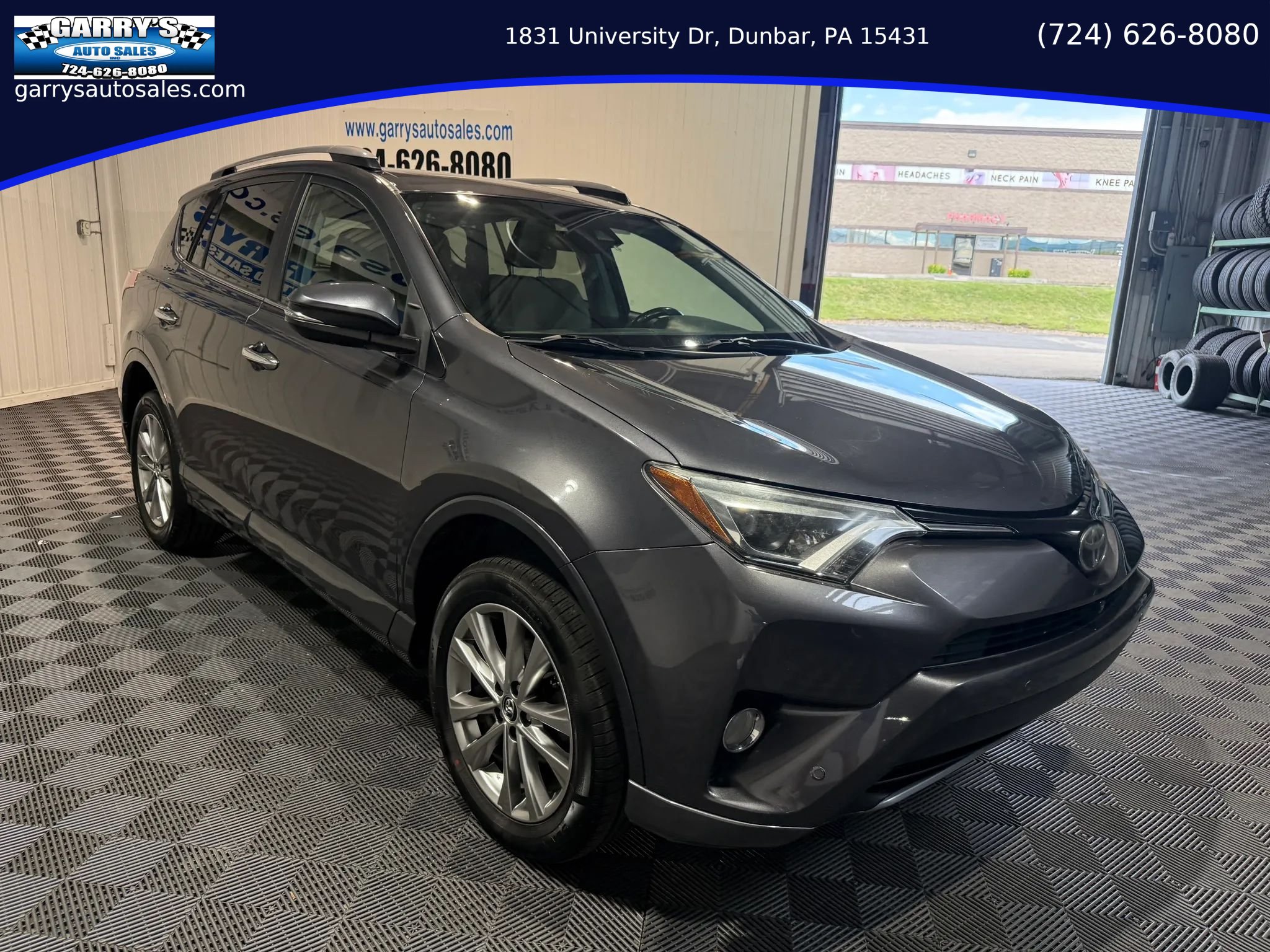Used 2017 Toyota RAV4 Platinum AWD/4WD image 3