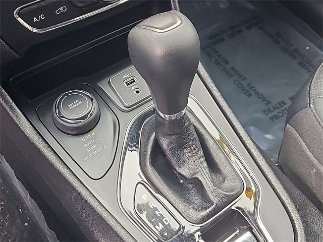 Used 2019 Jeep Cherokee Limited w/ Trailer Tow Group image 31