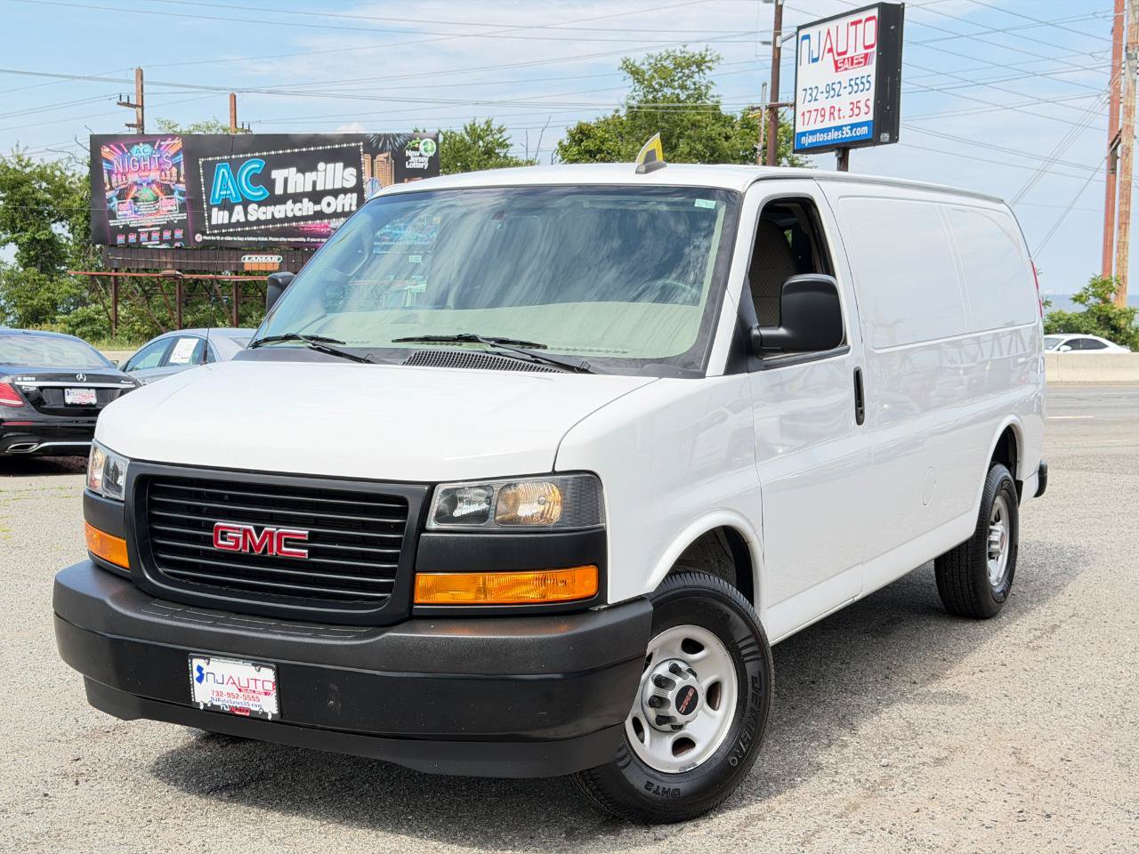 Used 2019 GMC Savana 3500 RWD image 67