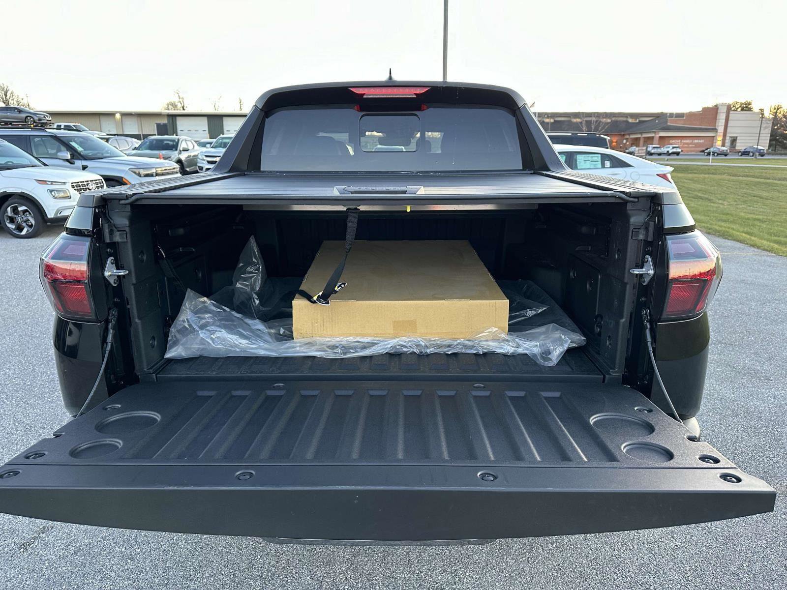 New 2025 Hyundai Santa Cruz Limited image 13