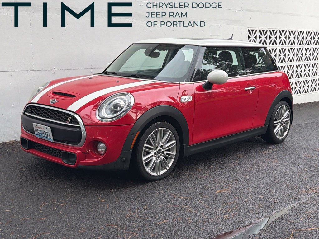 Used 2019 MINI Cooper S w/ Driver Assistance Package FWD image 1
