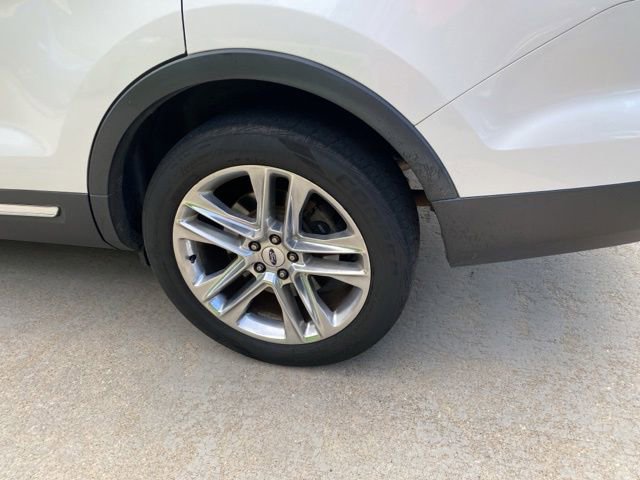 Used 2016 Ford Explorer Limited FWD image 14