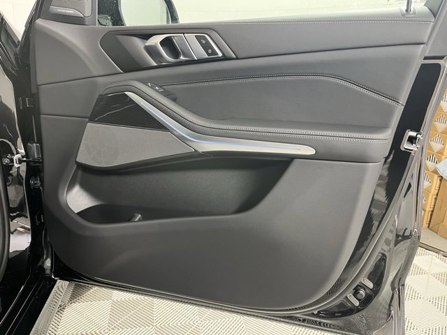 New 2026 BMW X5 xDrive50e w/ M Sport Package image 23