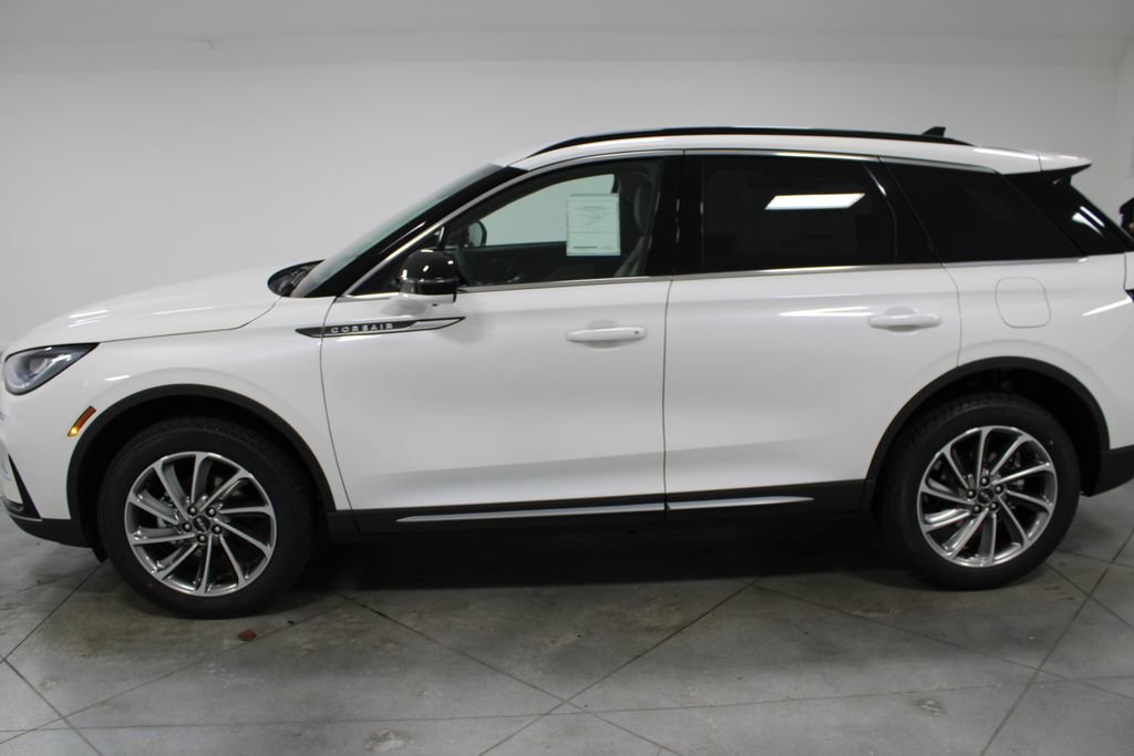 New 2026 Lincoln Corsair Premiere image 5