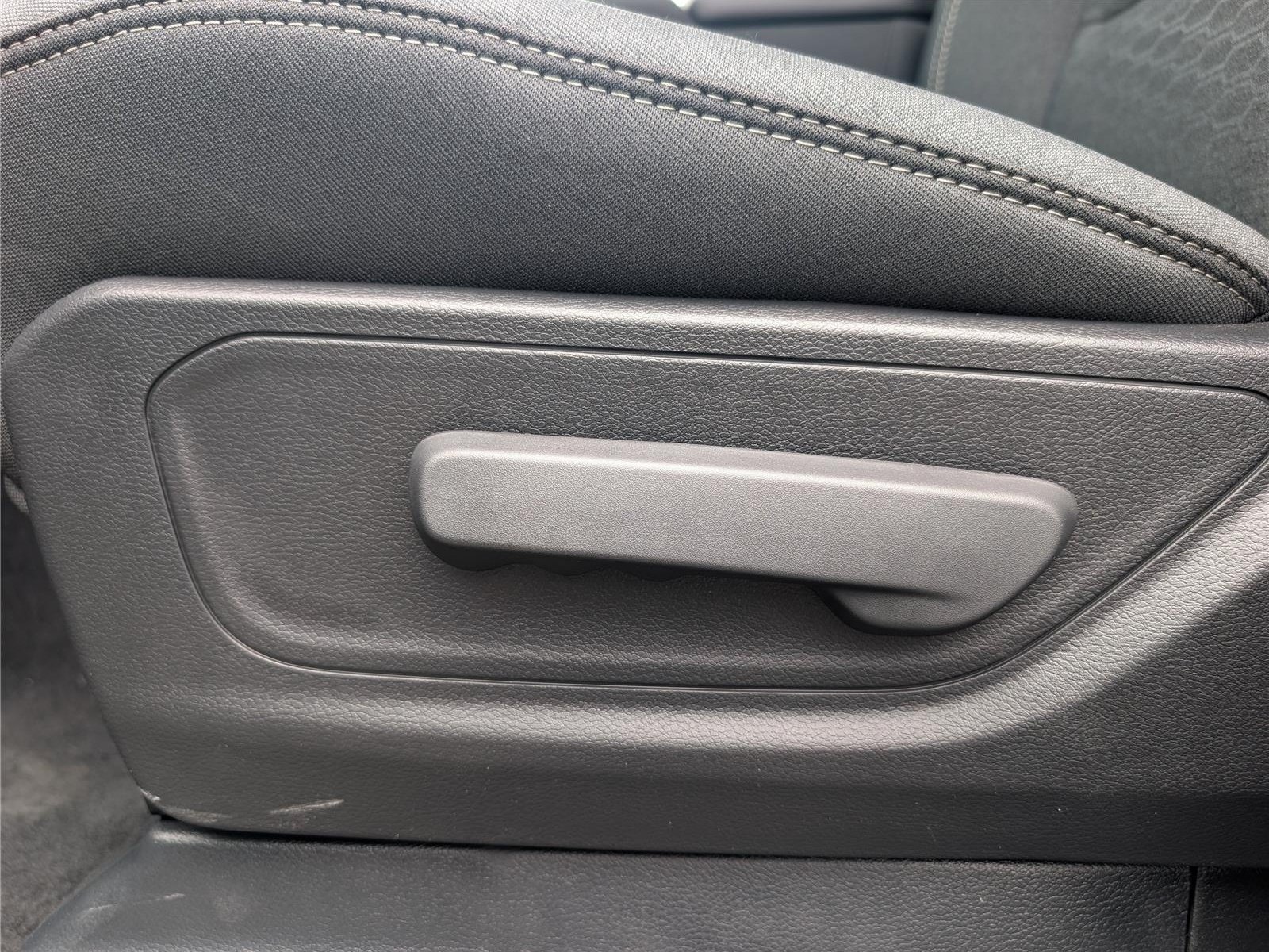 New 2026 RAM 1500 Express AWD/4WD image 16