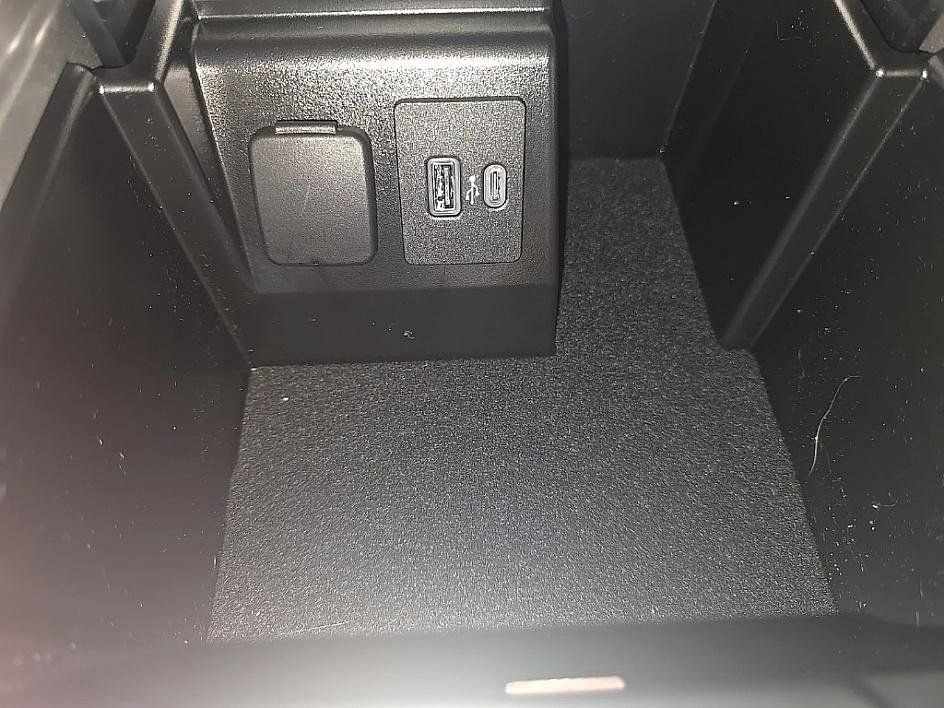 Used 2024 Ford Explorer Timberline image 23