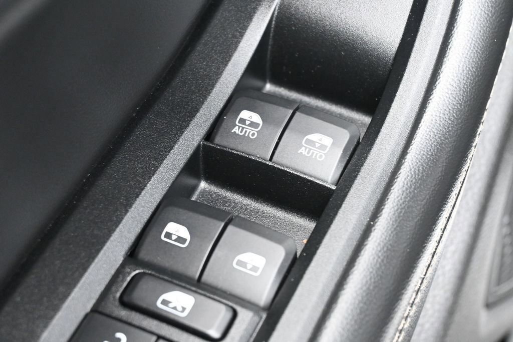 Used 2024 Jeep Grand Cherokee Altitude AWD/4WD image 14