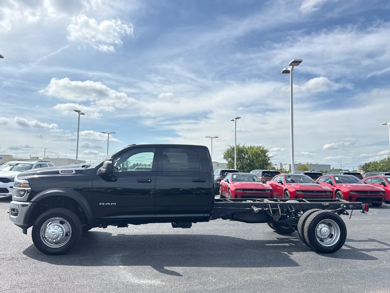 Used 2025 RAM 5500 4x4 Crew Cab image 7