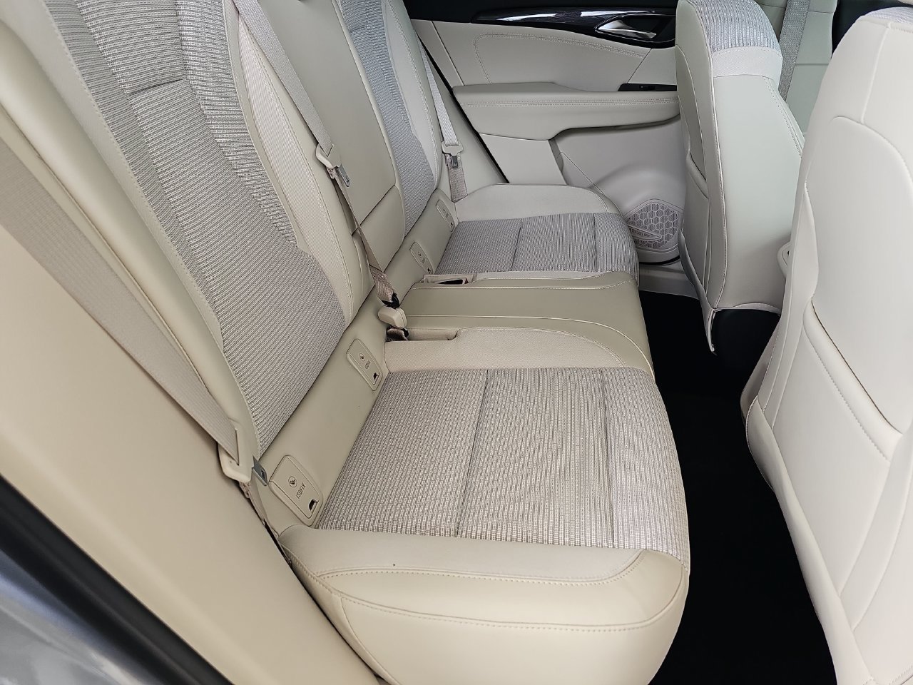 Used 2023 Buick Envision Preferred AWD/4WD image 15