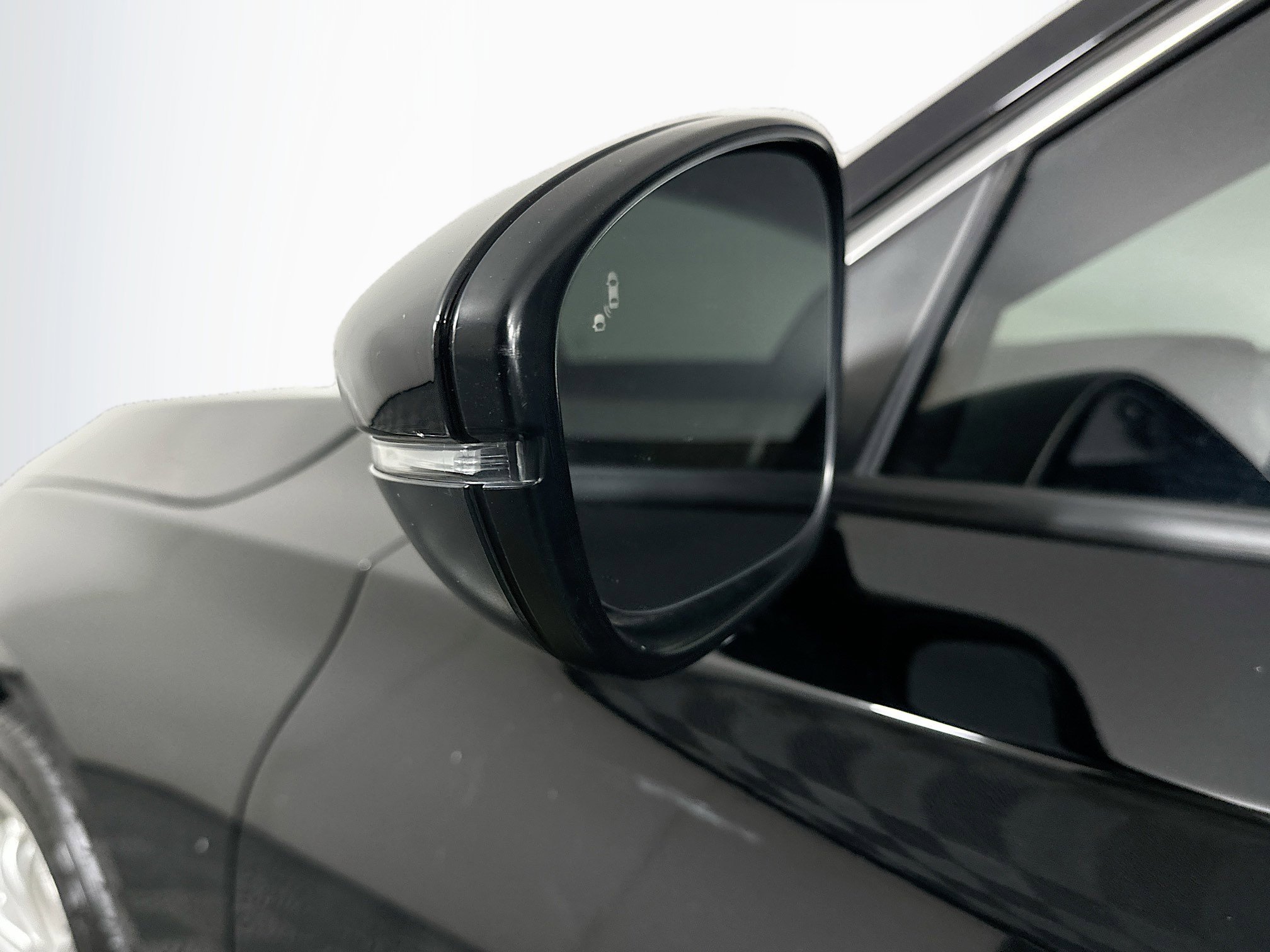 Used 2019 Honda Accord Touring image 16