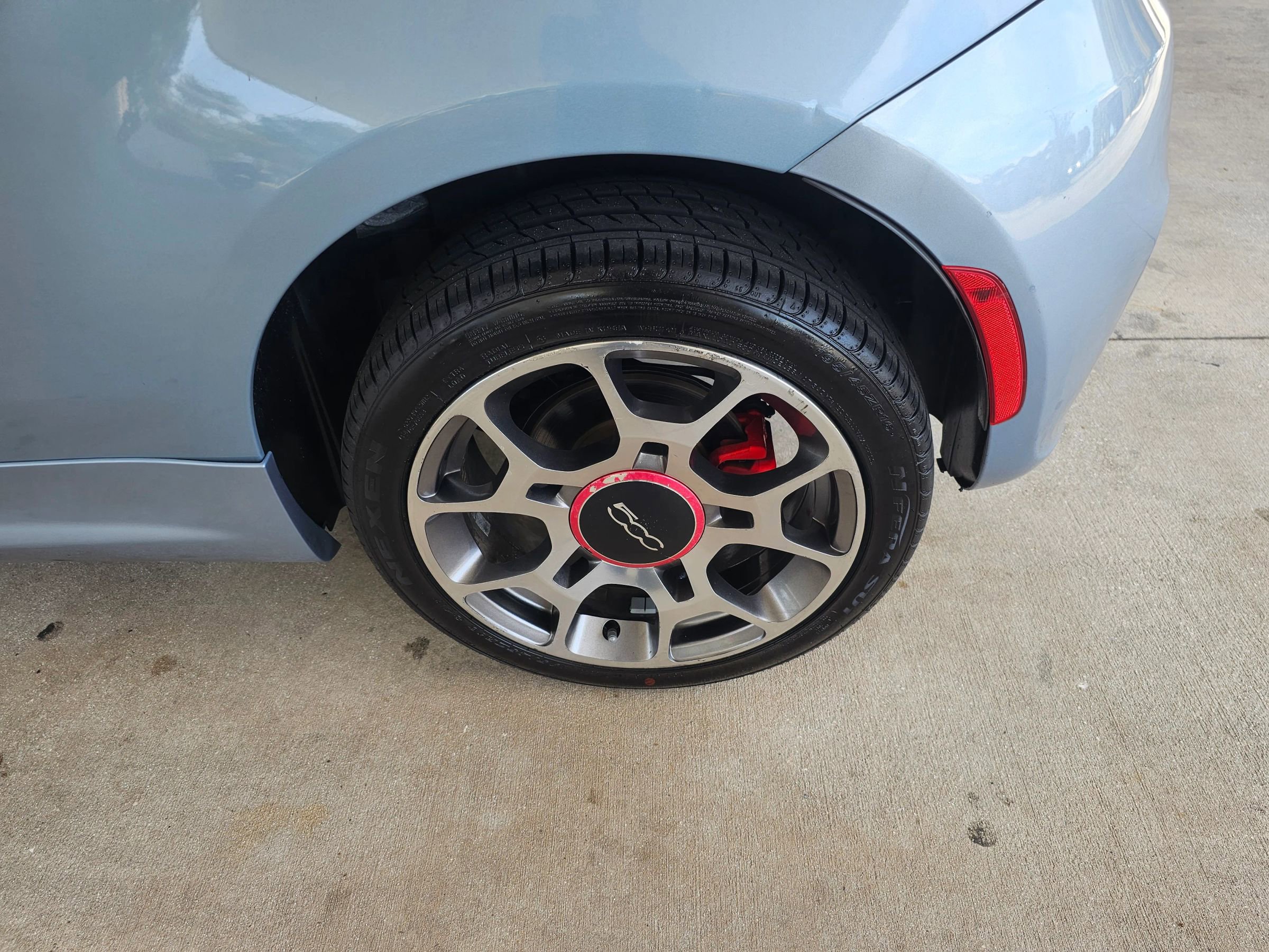 Used 2013 FIAT 500 Sport image 34