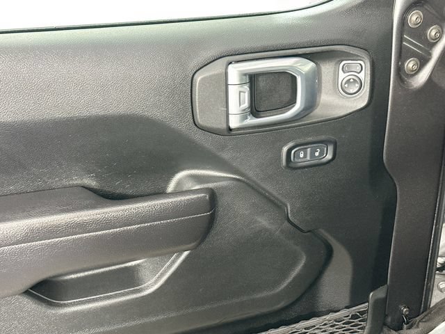 Used 2022 Jeep Gladiator Sport AWD/4WD image 25