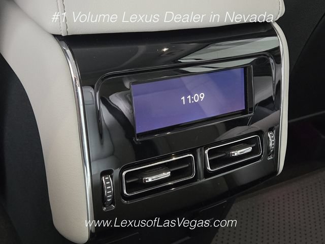 Used 2026 Lincoln Aviator Reserve AWD/4WD image 19