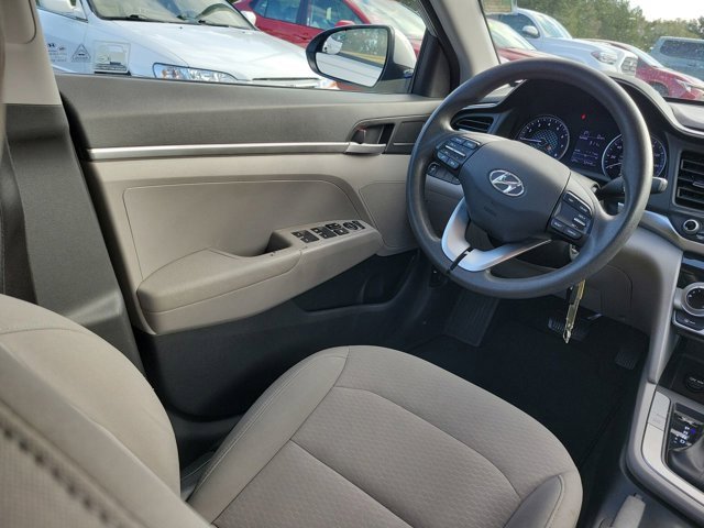 Used 2019 Hyundai Elantra SE image 7