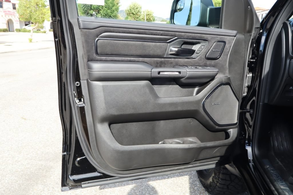 Used 2024 RAM 2500 Limited AWD/4WD image 14