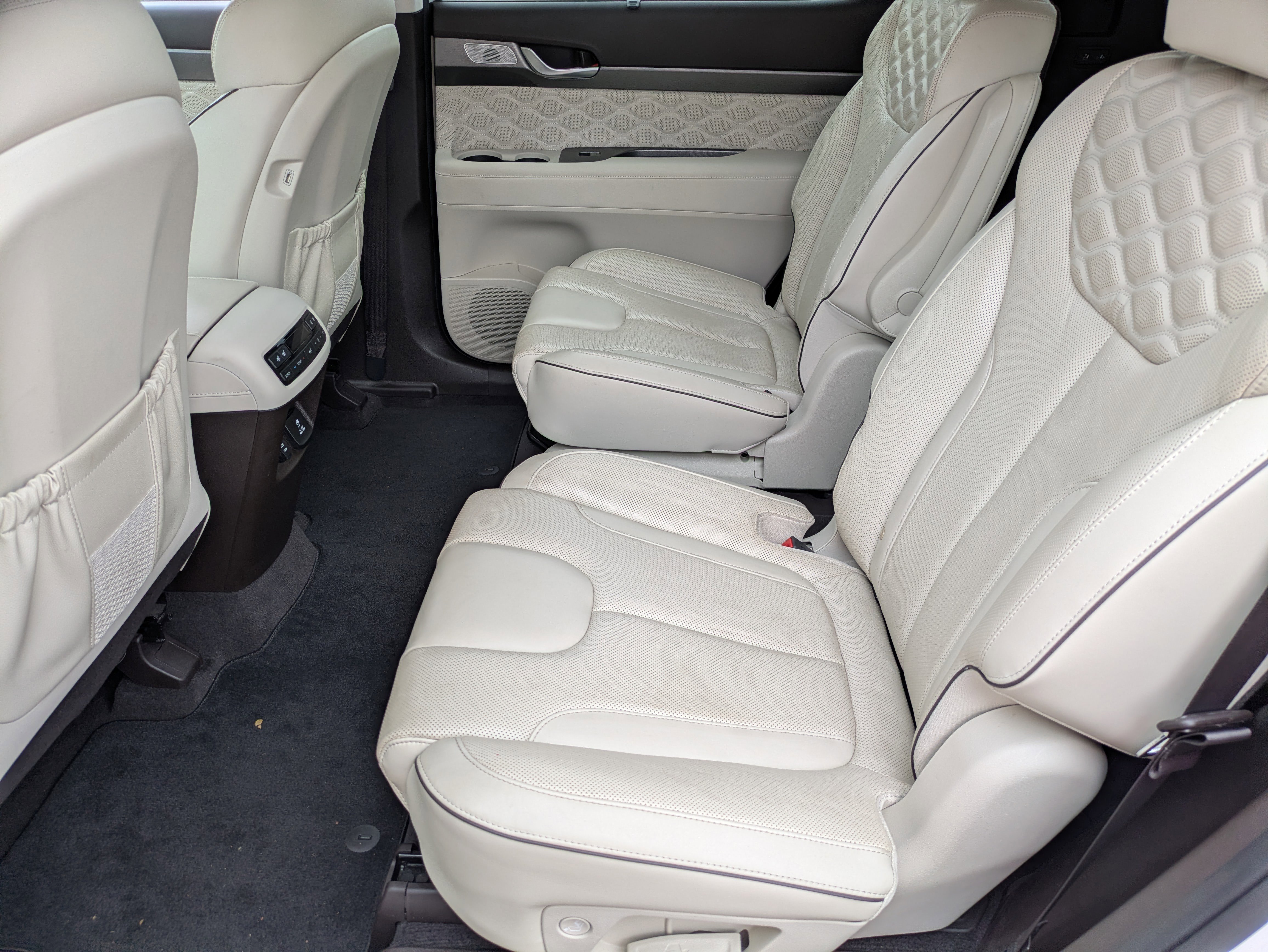 Used 2020 Hyundai Palisade Limited image 17